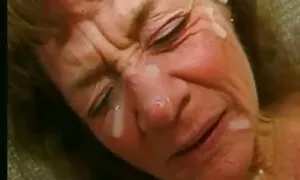 فيديو إباحي اللسان مزدوجة الثدي اللسان سكسي محارم اجنبي مترجم