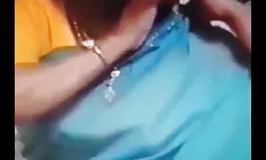 فيديو إباحي أخذ عروسي سكسي مترجم مقابل مال